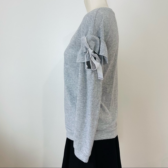 ALMOST FAMOUS 2 SWEATERS |set of 2 v-neck open arm fancy shoulder tie CR… - Picture 4 of 16